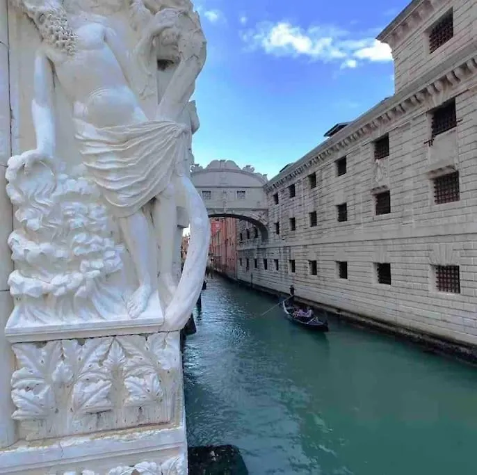 Venice Station Apartment 메스트레